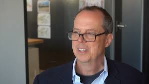 Legends & Leaders: Earl Santee, FAIA