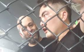 Chấn động: Flores bất ngờ quyết đấu võ sỹ Việt Nam, kết quả không tưởng