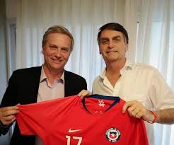 Jose antonio kast en mv: Populism Updates On Twitter Jose Antonio Kast The Rising Bolsonaro Of Chile Attempting To Cultivate The Same Kind Of Corruption Busting Persona As His Brazilian Counterpart Here He Questions Legal Immunity For Chilean