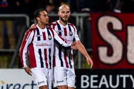 De klassieke kraag draagt comfortabel en de mouwen sluiten goed aan op de armen. Het Willem Ii Shirt Door De Jaren Heen Willem Ii Bd Nl