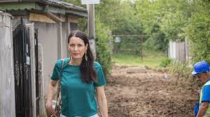 1, sector 4, bucuresti, romania. Clotilde Armand Dupa Protestul Cu Gunoi De La Primaria Sectorului 1 Televiziunea Fugarului Ghita Si A Turnatorului Au Pus La Cale Un Scenariu Mizerabil Mobile