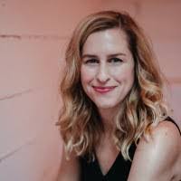 Sarah Goble's Instagram, Twitter & Facebook