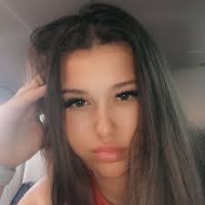 Mindy Lipman's Instagram, Twitter & Facebook