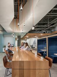 Fidelity Investments Merrimack Office Office Snapshots In 2020 Office Design Home Office Decor Design