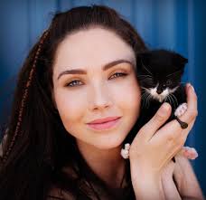 Here are a few behind-the-scenes images to hold you over until tonight's  episode of #TheOutpost. Only THREE episodes remain