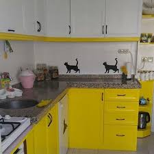 Bu videomda komple bir mutfak dönüşümü hikayemiz var umarım keyifle. Eski Mutfak Dolabi Boyama Teknikleri Hangi Boya Ile Boyanir Yenileme Fikirleri