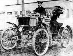 Nov 6 James Packard Drives The First Packard On This Date In 1899 Old American Cars Packard Cars Antique Cars