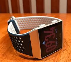When you think of the best activity and fitness trackers you automatically think of garmin or fitbit. Fitbit Ionic Vs Garmin Forerunner 645 Cheap Online