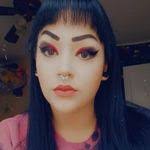 Ashleigh Mull's Instagram, Twitter & Facebook