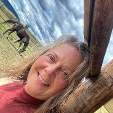 Hi, I'm just wondering if anyone has any pictures of the old Renton Primary  School from 1975. Thanks x