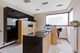 40 kitchens with narrow islands (photos)