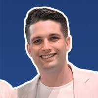 Alex Clevenger's Instagram, Twitter & Facebook