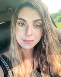 Ashley Becker (@ashannebecker) • Instagram photos and videos