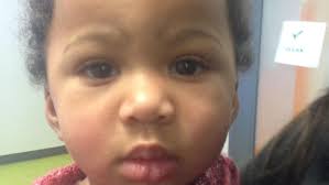 The boy was found inside and reunited with his family. Alerte Amber Une Petite De 9 Mois Et Sa Mere Recherchees 104 7 Fm