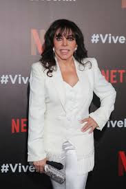 It's worth mentioning too that the english dubbing is truly horrendous. Veronica Castro Poverty Betrayal Of Men And Abuse Of Plastic