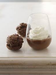 Diaporama Chocolamania 10 Trucs Pour Customiser Nos Mousses Au Chocolat Mousse Au Chocolat Au Piment Food Easy Desserts Comfort Food