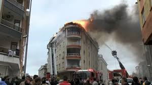 Haber verilmesi üzerine olay yerine itfaiye, polis ve sağlık ekipleri sevk edildi. Esenyurt Ta Korku Dolu Anlar Son Dakika Haberleri