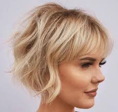 Jun 22, 2020 · tagli capelli medi 2020: Capelli Medi 7 Nuovi Tagli 2020 Mossi Lisci E Scalati Foto Donne Sul Web