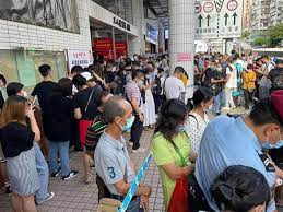 澳門大西洋銀行則推出名為「購置自用衛生用品貸款 」，最高貸款金額達 100 萬 ，最長三年貸款期。 商戶 : Avytq Ouacvwfm