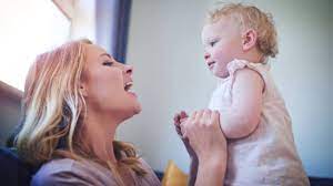 A Que Edad Comienza A Hablar Un Bebe