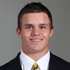 Aston Garcia (@astongarcia1)