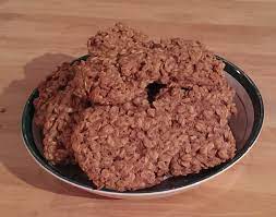 In the bowl of an electric mixer, add the softened vegan margarine, both sugars, the applesauce and molasses. Macrobiotic Oatmeal Cookies Canadian Macrobiotics