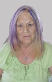 Darlene Estes's Instagram, Twitter & Facebook