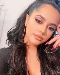 Becky g festejó 23 años y su novio le dedicó romántico mensaje. Pin On Becky G
