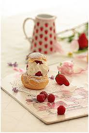 Parce Qu Il N Y A Pas Que La Buche Pour Noel 25 Autres Desserts Nicole Passions Petits Choux Confiture De Mandarine Framboise