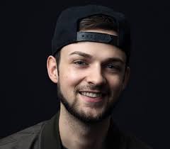 Ali A Wiki Bio Net Worth Age And Other Information Famecop Com