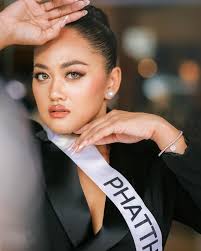 Kimberly Gamble's Instagram, Twitter & Facebook