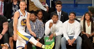 Kevin durant has two massive tattoos covering his left leg. Does Drake Have Warriors Tattoos In Honor Of Steph Curry And Kevin Durant