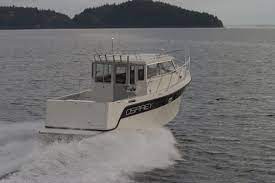 30′ destination want unbeatable quality from your sport fishing boat? Aussenborder Walkaround 30 Long Cabin Osprey Pilothouse Boats Cruiser Fischer