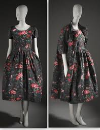 1957 Woman S Cocktail Dress And Coat Cristobal Balenciaga 50s 60s Black Red Rose Floral Jacket Full Skir Fashion History Modest Vintage Dresses Vintage Couture