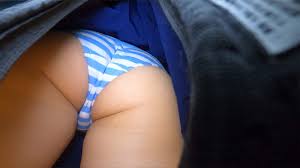制服女子 縞パン パンチラ 盗撮風 ローアングル 逆さ撮り 追跡 接写｜PALPIS（パルピス）