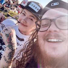 Quick question, I don't know what type of sphynx Pauline is. If she got  pregnant with a regular ginger Tom would she have nakeys or hairy kittens x  *EDIT* Thanks for the