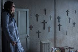 Lorraine and ed warren travel to north london to help a single mother raising four children alone in a house plagued by malicious spirits. Offizielle Bilder Scen 2 The Conjuring 2 The Enfield Poltergeist Alle Informationen Zum Film Auf Cineimage