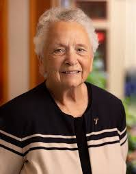 Traci Muraco's Instagram, Twitter & Facebook