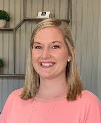 Amanda Kays's Instagram, Twitter & Facebook