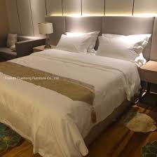 Mirrored console table designs for a sophisticated decor. Chine Un Design Moderne Hotel 5 Etoiles Hotel Chambre A Coucher Mobilier De Salle De Jeux En Bois Acheter Les Meubles Sur Fr Made In China Com