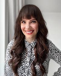 Kimberly Scanlon's Instagram, Twitter & Facebook