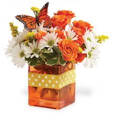 Aurora takes customer's flowers from special occasions and dries and preserves them in crystal clear polyester resin. Aurora Flowers Montgomery Florist Near Me Flowershop Oswego Yorkville Il