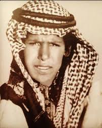 وهو الأخ الشقيق الأكبر لكل من الأمير سلطان ، والأمير نايف ، والملك سلمان ، والأمير عبد الرحمن ، والأمير تركي ، والأمير أحمد. ØªØ±ÙƒÙŠ Ø§Ù„Ø£ÙˆÙ„ Ø¨Ù† Ø¹Ø¨Ø¯ Ø§Ù„Ø¹Ø²ÙŠØ² Ø¢Ù„ Ø³Ø¹ÙˆØ¯ ÙˆÙŠÙƒÙŠØ¨ÙŠØ¯ÙŠØ§