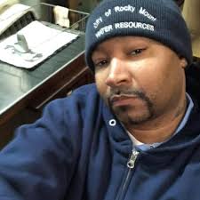 We should all be reporting these scumbags trying to scam people putting up  fake jobs to try to get you to talk to them