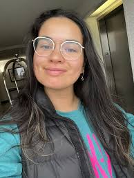 Hey you beautiful people of FB! I've gotten so many questions lately, a lot  of you are wondering if I'm still with my former company, Younique🫶🏽 I am  not, they will always