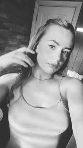 Eva Moffat's Instagram, Twitter & Facebook