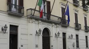La banca ha ripreso solamente nel 2006, con la fusione con banca intesa, la denominazione banco di napoli, dopo essere stata dal 2002 al 2006 integrata nelle agenzie sanpaolo imi. Caserta Chiude La Sedebanca D Italia A Piazza Vanvitelli Il Mattino It
