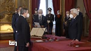 .alla repubblica italiana, di osservarne la costituzione e le leggi e di adempiere con disciplina ed onore tutti i doveri del mio stato per la difesa della patria e la pensare che l'italia è una, e che in essa vivono culture e religioni diverse, nel segno della tolleranza. Uniti Per L Italia Draghi Giuramento Governo E Cdm International Web Post International Web Post
