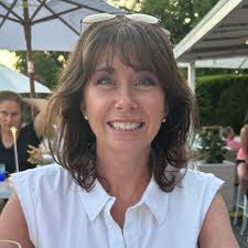 What color would you paint my table in my new renovated cottage?