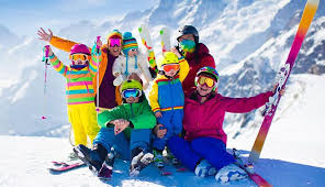 The best gifts for skiers this season. 20 Best Gifts For Skiers And Snowboarders In 2021 Tested And Reviewed By Snow Enthusiasts Globo Surf